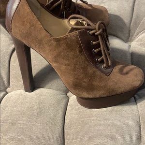 Michael Kors Brown leather lace up platform heels